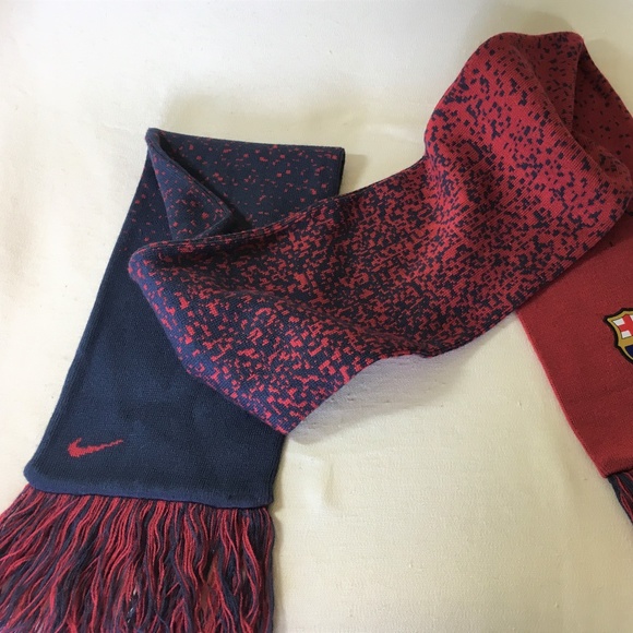 NIKE FCB Barcelona Unisex Scarf Red Navy Football - Picture 3 of 5